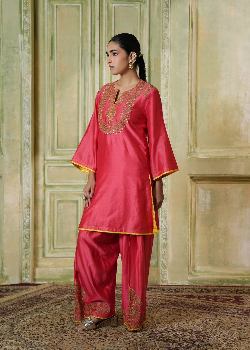 Niya Rose Pink Farshi Set