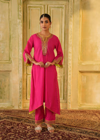 Evara Fuchsia Embroidered Kurta Set