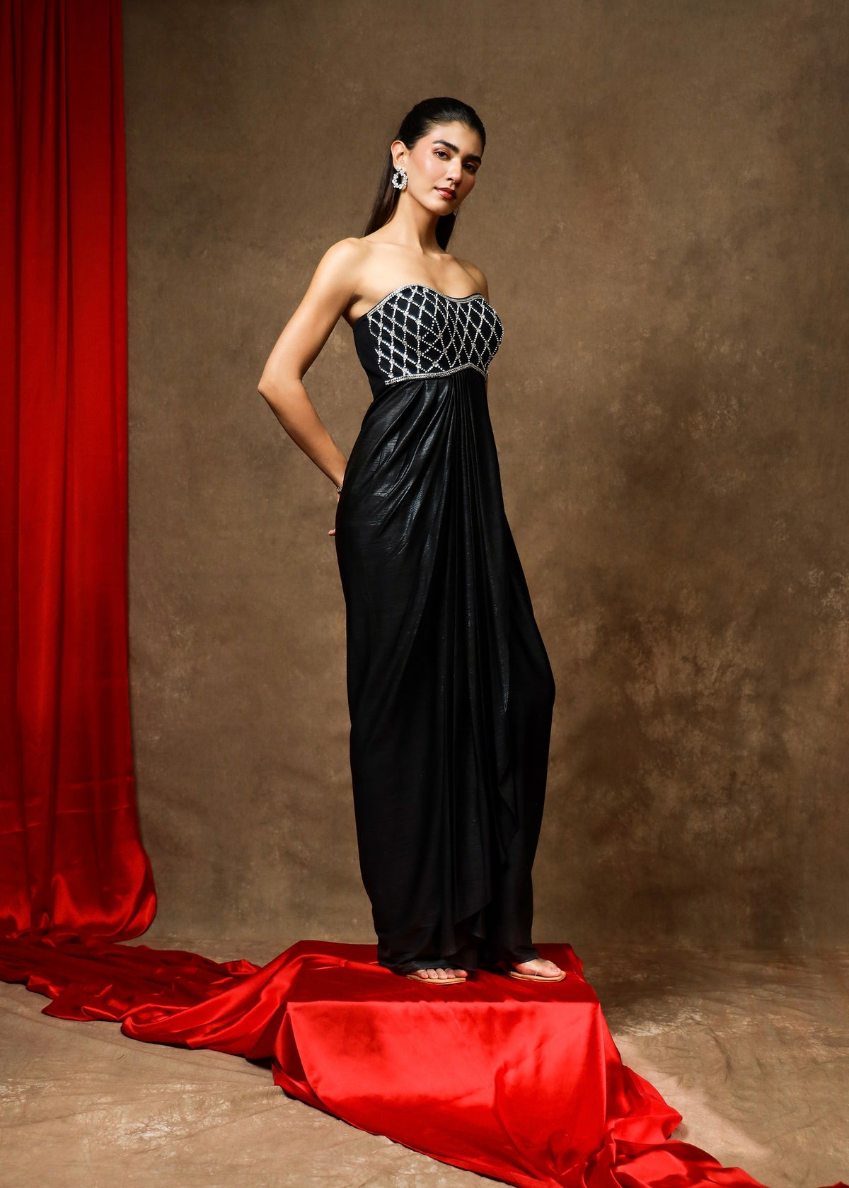 Rukhsar Black Metallic Drape Cape Set