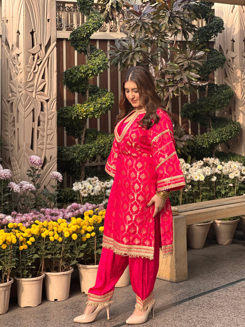 Ishita Bajaj x Gulabo Rani Pink Choga Set