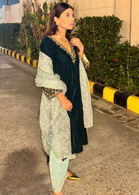 Shweta S Jain x Banno Velvet Kurta Set