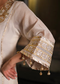 Maira Off-White Chanderi Kurta Set