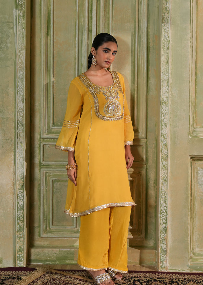 Akira Bright Yellow Kurta Set