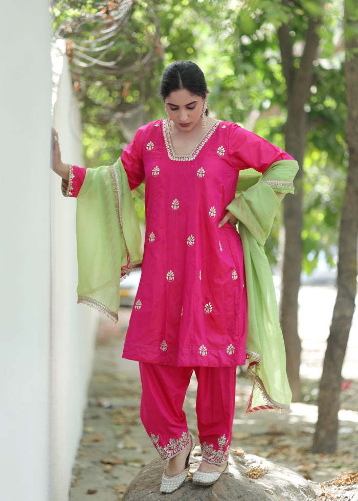 Rangrez Rani Pink Anarkali Set