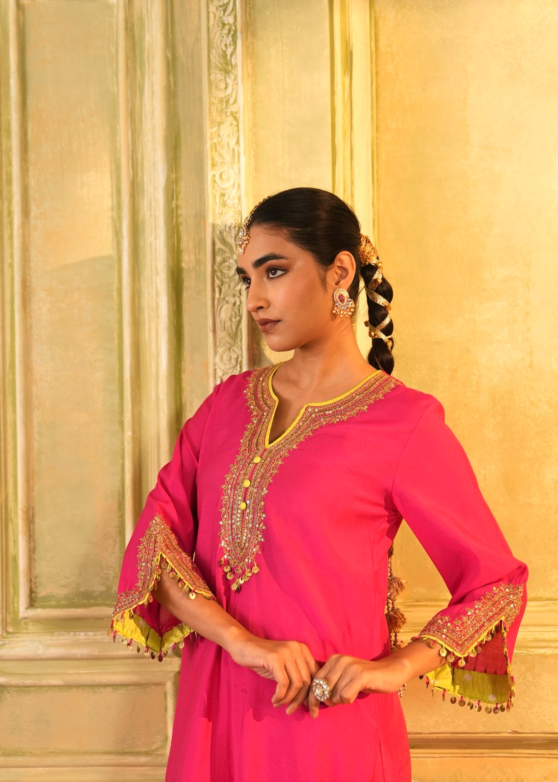 Evara Fuchsia Embroidered Kurta Set